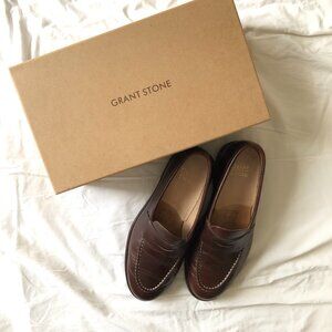 Grant Stone Traveler Loafer – Size 8.5E, Crimson Chromexel (brown)